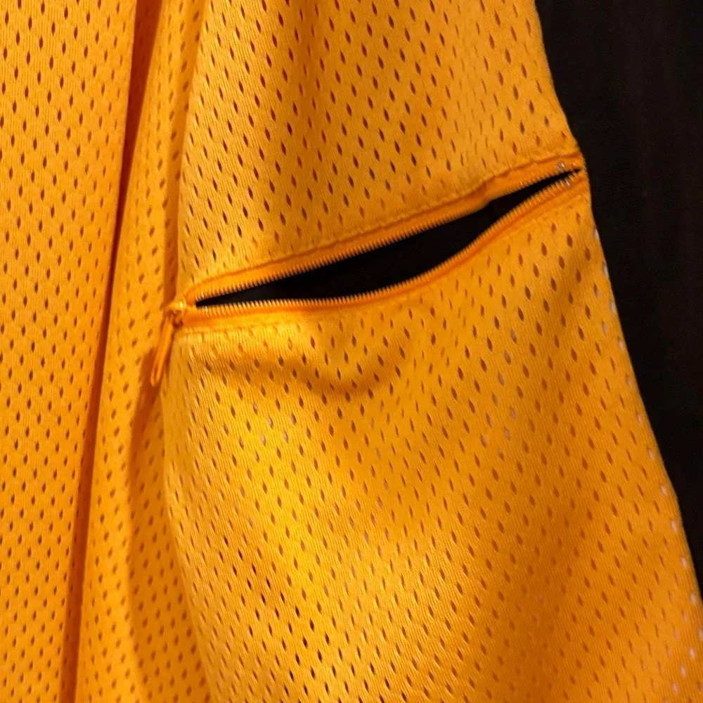 Carhartt Two-Tone Yellow and Black Coat - Picture 5 of 7